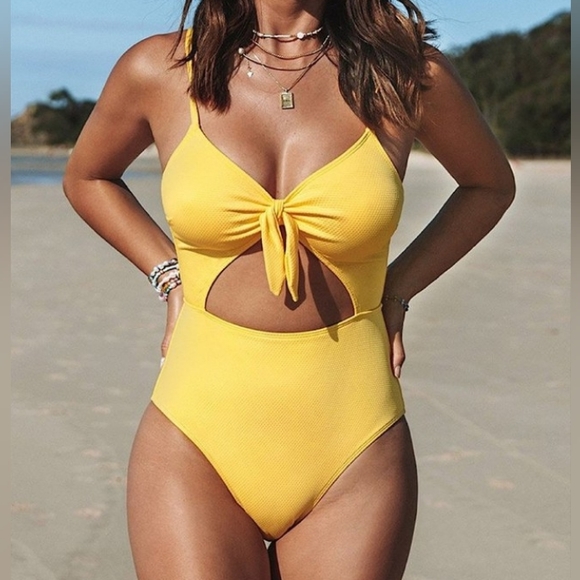 Cupshe Other - 🍒 2/$20 Cupshe Textured Cutout Tie Front Swimsuit